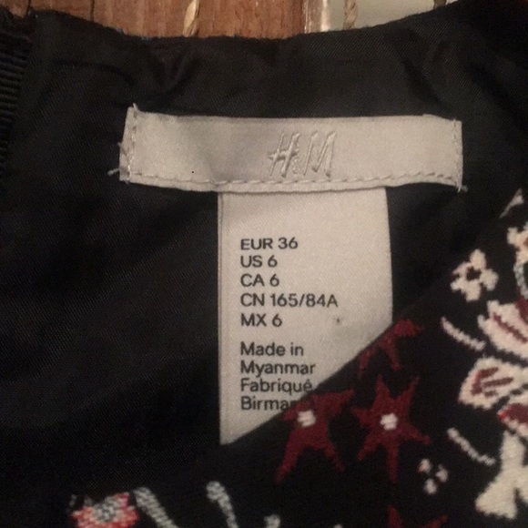 H&M Dress Size US6 - Picture 3 of 3